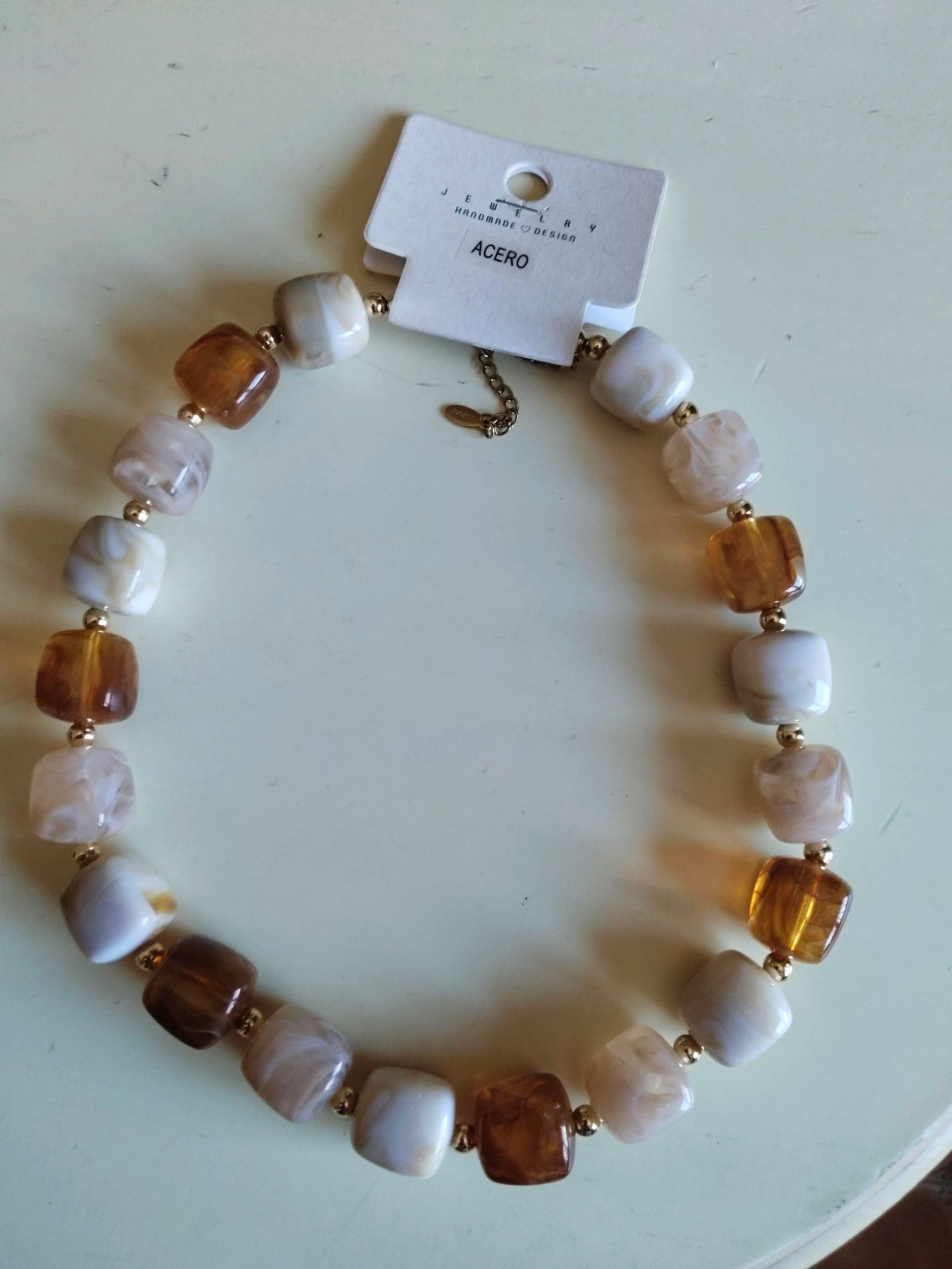 Collier aux tons beige et ambre – photo 4